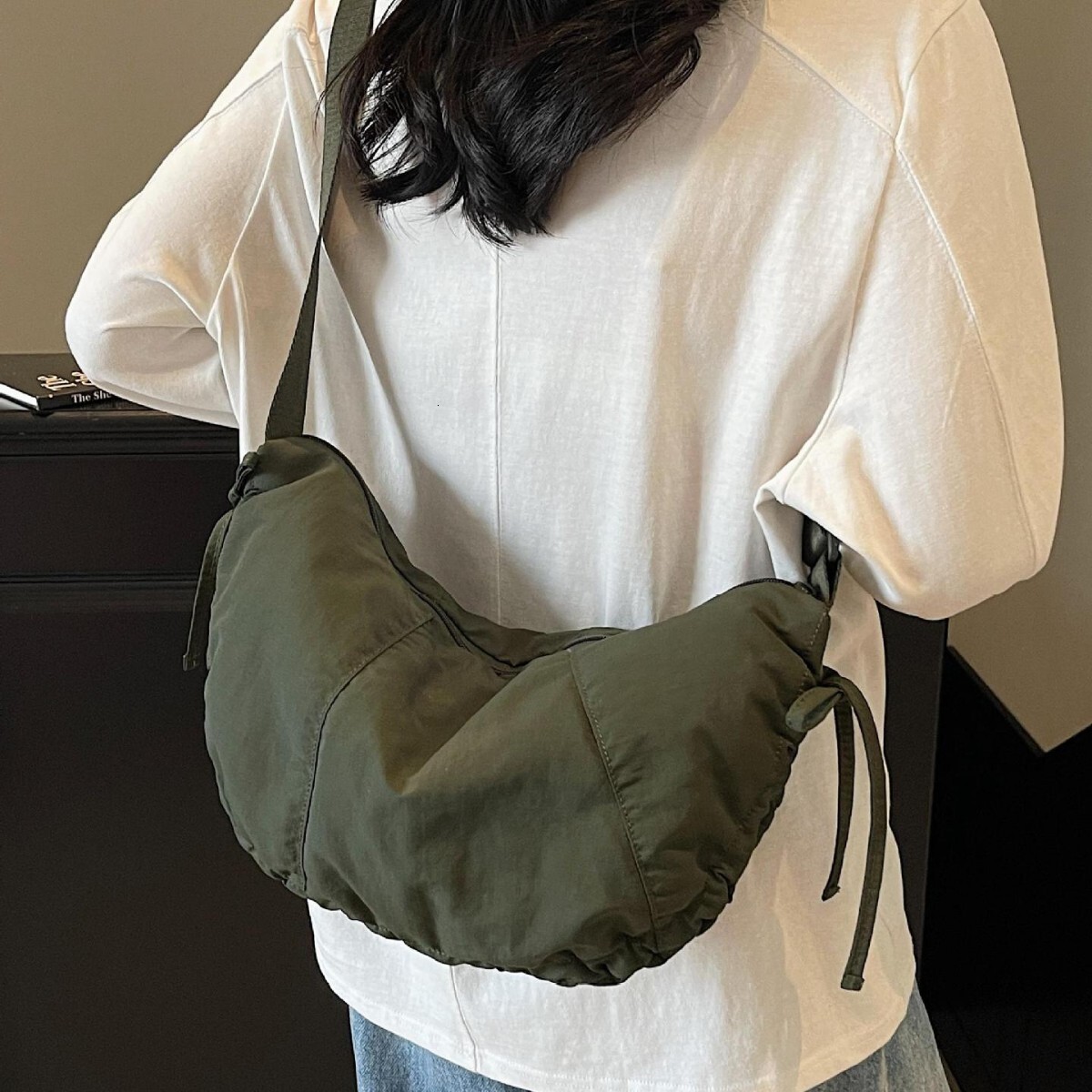 Free shipping designer Hot-Selling Nylon Bag for Women Large Capacity 2025 New Lightweight Dumpling Bag Trendy Fashion Crossbody Bag for Going Out