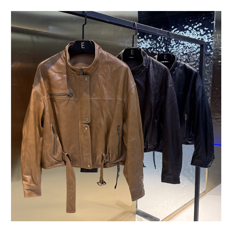 Sleek Urban Outfit Essential - Unisex Compact Layered Outerwear Perfectly Crafted for Fall