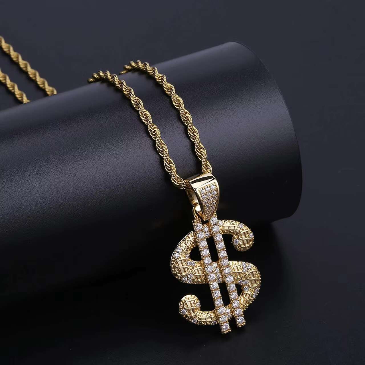 Luxury Hip Hop Style Moissanite Pendants Charms New Design Solid 14k Gold 925 Silver Blinged Dollar Sign Moissanite Necklaces