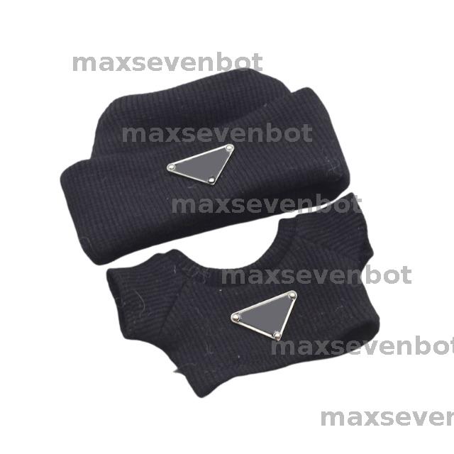 Designer LaBuBu Key Chain suit clothes Bag Charm Monsters Big Into Energy SeriesBlind Box Kawaii Figure Fe Doll ClothesDoll Keychain cap Decor Gift L2