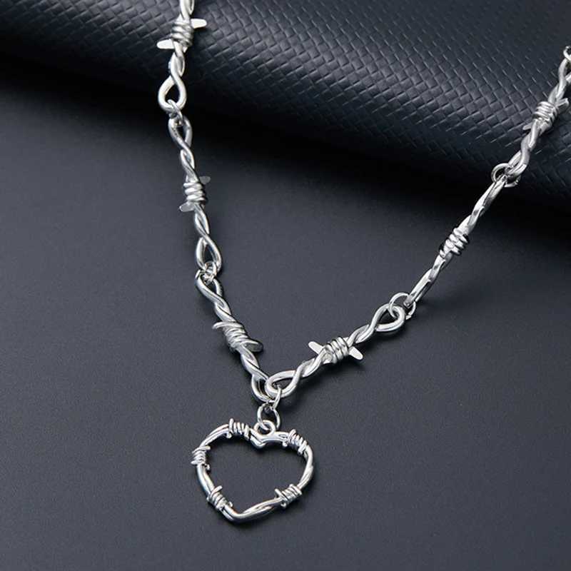 Personalized Punk Style Thorns Winding Love Pendant Necklace Ladies Fashion Trend Holiday Party Accessories Gifts W250618