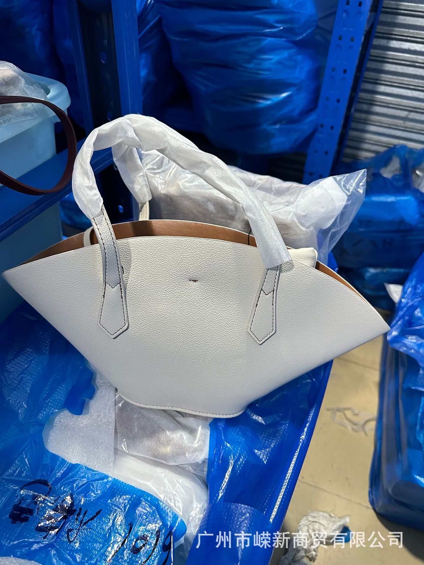 Top quality Brand High Quality New Style Home Autumn Winter New Dark Brown Yellow Office Commute Handbag Shoulder Crossbody Tote Bag New Free Delivery