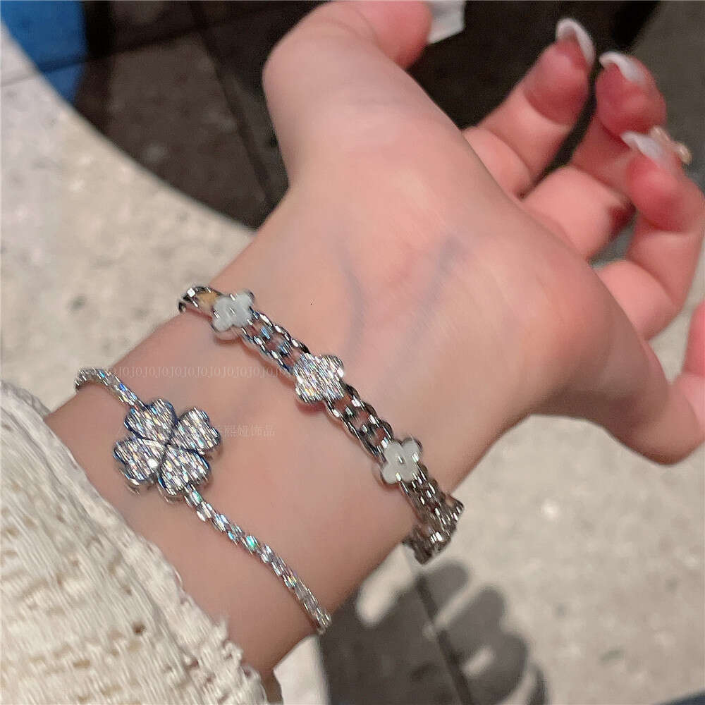 Layered Elegant Flower JOJOACC Light Internet Celebrity Style Hollow Natural Mother-of-Pearl Bracelet Temperament Jewelry