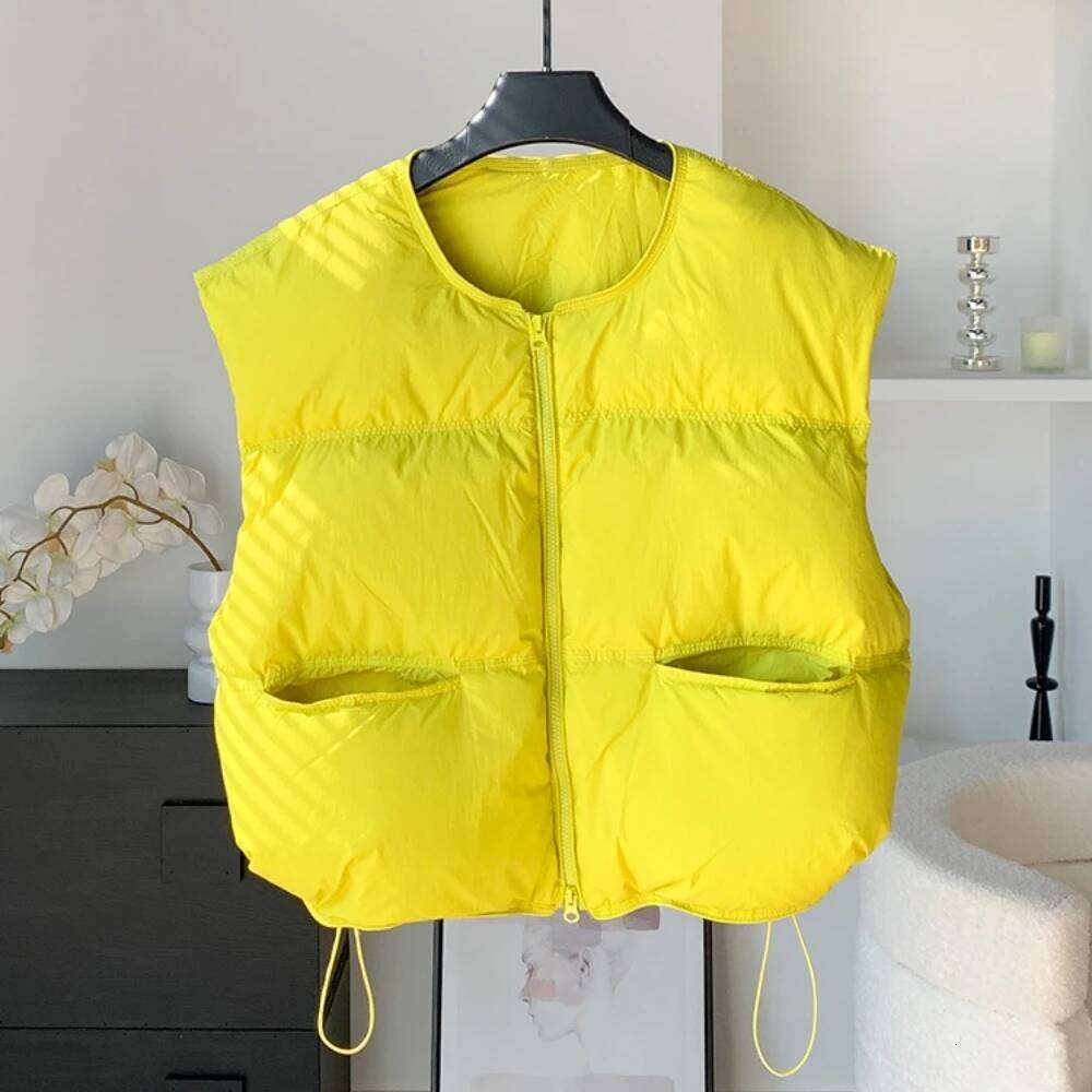 Short White Duck Sleeveless Down Coat Women New Winter Loose Vest Hem Zipper Up Warm Casual Solid Puffer Jacket