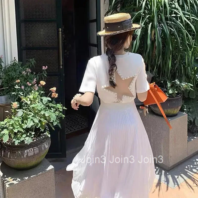 Sequin T Shirt for Women Short Sleeve Woman Tops Korean Popular Clothes Goth Reviews Clothing Polyester Cheap Sales with Sleeves