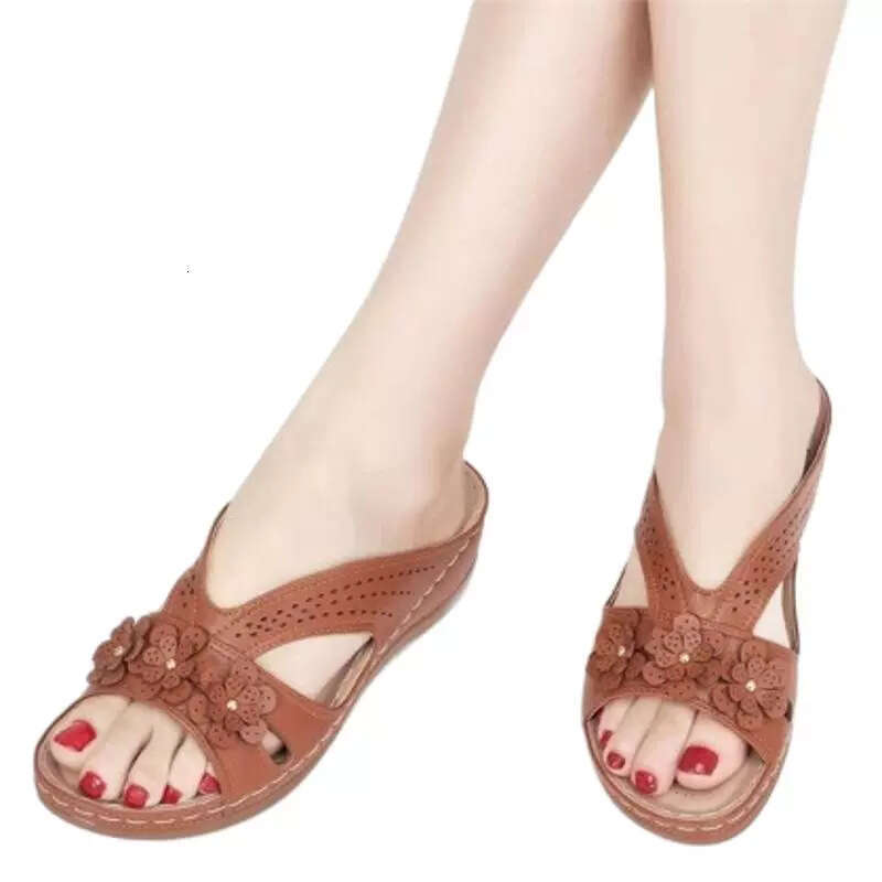 Plus Size Floral Wedge 2025 New Casual Beach Peep Open Toe Sandals