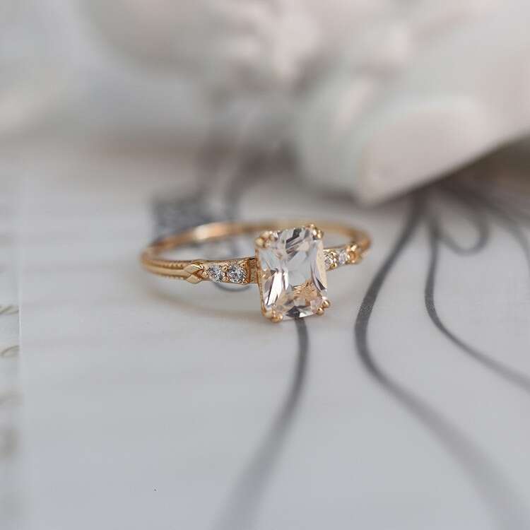 Light Luxury Style Niche Design High-end Sense Diamond-studded Gold-plated Open Ring for Women Jewelry Accessories