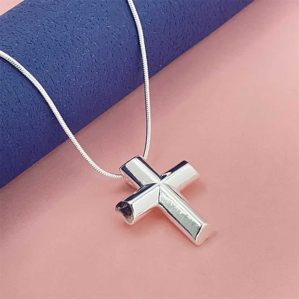 925 Silver Snake Cross Pendant Necklace Suitable For Men And Women To Wear Everyday W250618