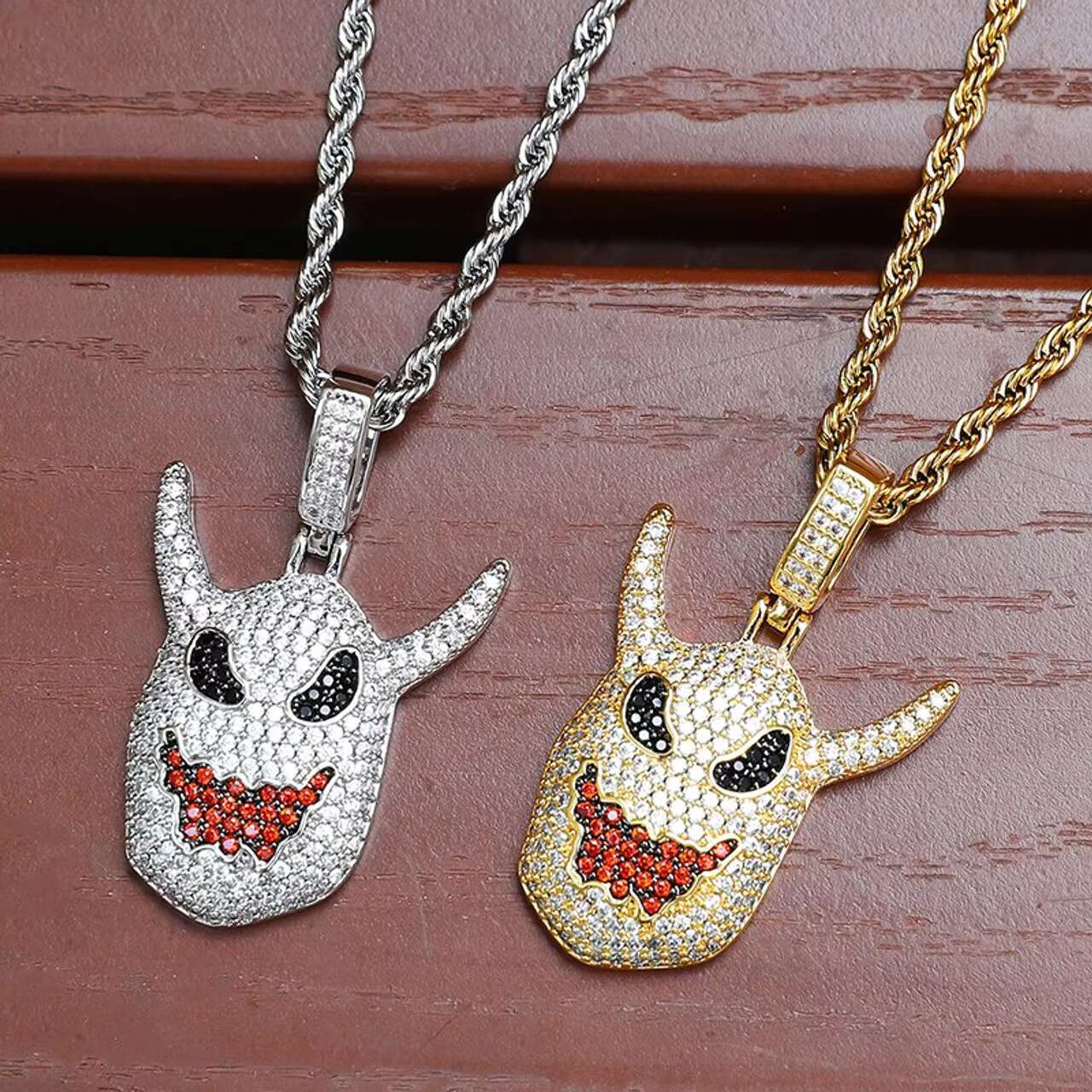 Luxury Mens 18K Gold .925 Silver Hip Hop Demon Devil Pendant Fancy Design Moissanite Necklaces