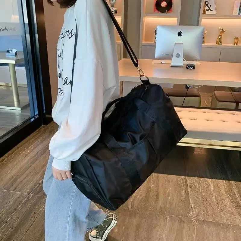 Overnight Weekend Gym Yoga Luggage Bags Women Sport Duffle Bag Travel Handbag Large Capacity Travel Bag Sports Bags W250618