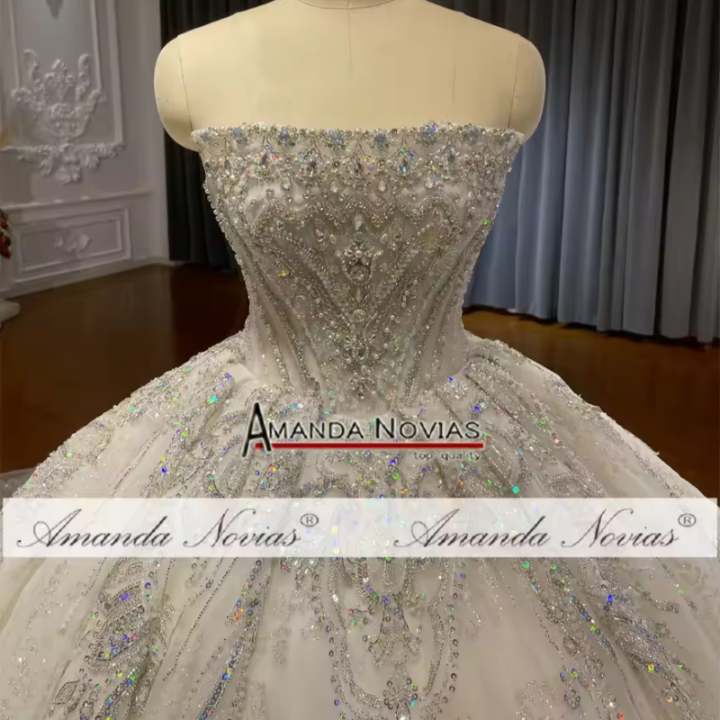 White Sparkly Off Shoulder Wedding Dresses 3D Flowers Lace-up Appliqued Lace Beading Crystal Sequin Princess Vintage Arabic Bridal Gown