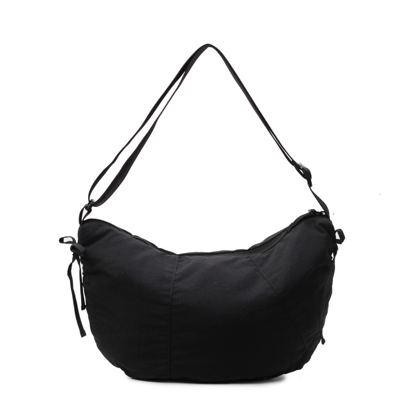 Free shipping designer Hot-Selling Nylon Bag for Women Large Capacity 2025 New Lightweight Dumpling Bag Trendy Fashion Crossbody Bag for Going Out