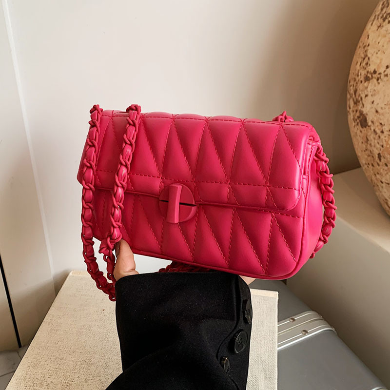 Free Shipping For Designers Single Shoulder Niche Design Embroidered Luxury Bag Quilted Crossbody Bag 2025 New Fashion Versatile Chain Simple Women�