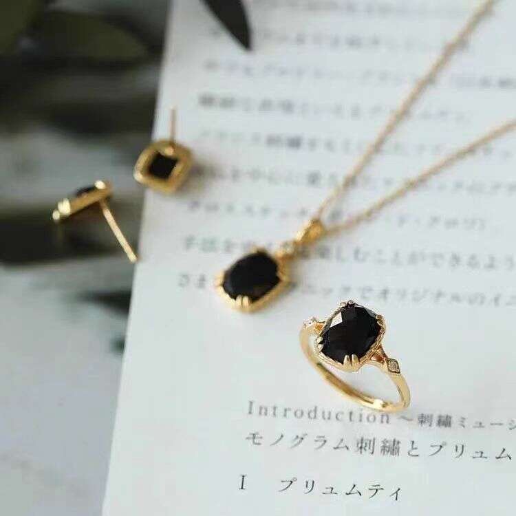New Night Ball Black Onyx Luxury Gold-Plated Ring for Women Same Style Minimalist Trend