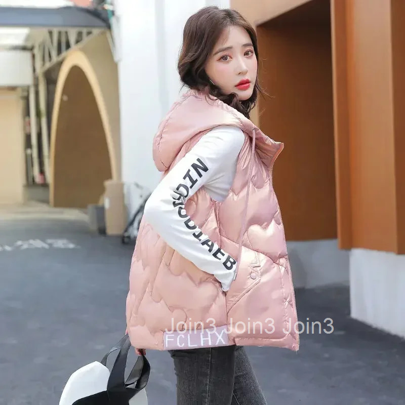 Short Loose Womens Down Vests Half Working Lightweight Padded Winter Clothing Lady Puffer Giletes Clothes Fashion 2025 Trend