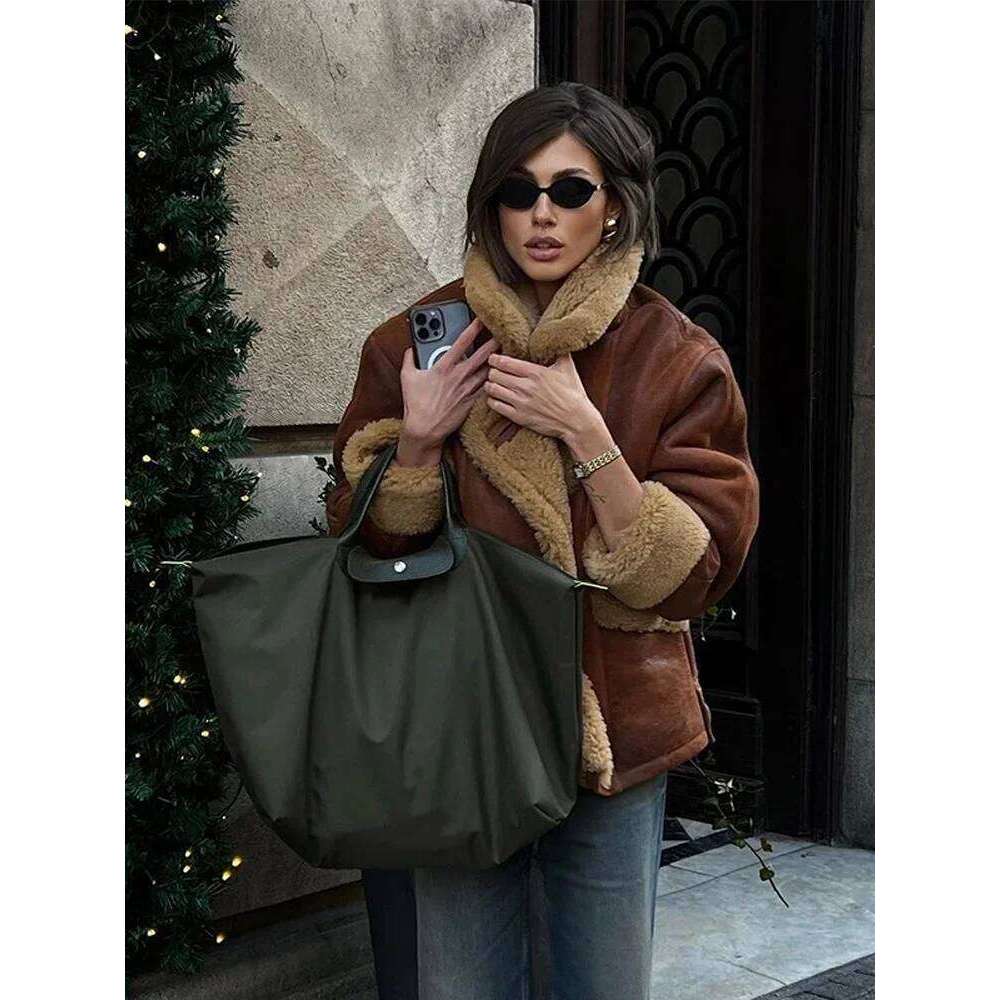 Fur One-Piece Coat Lamb Wool Leather Thickened Warm Patchwork Maillard Vintage Motorcycle Jacket Women Overcoat Outwear