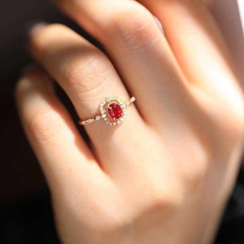Red Oval Light Luxury Natural Inlaid Color Palace Style Exquisite Ring