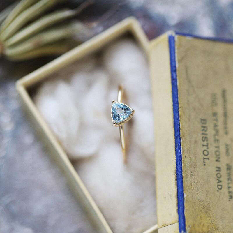 Wanderer's Song" Anti-Blue Topaz Triangle Cut Gold-Plated High-End Light Luxury Niche Adjustable Ring