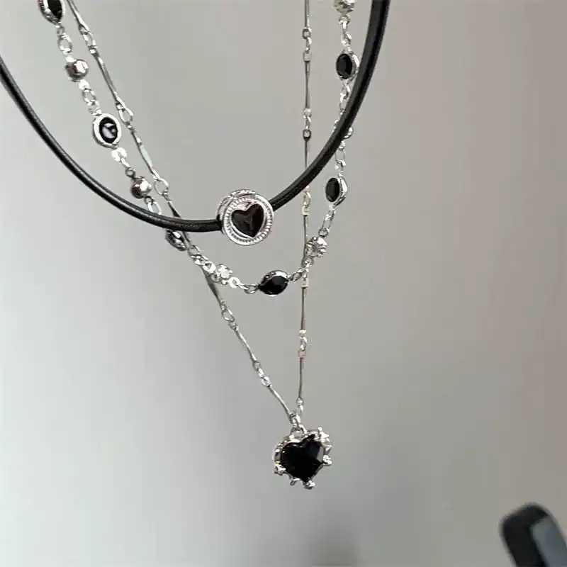 Gothic Y2K Multi Layer Black Peach Heart Pendant Choker Clavicle Chain Necklace For Women Girls Aesthetic Jewelry Accessories W250618