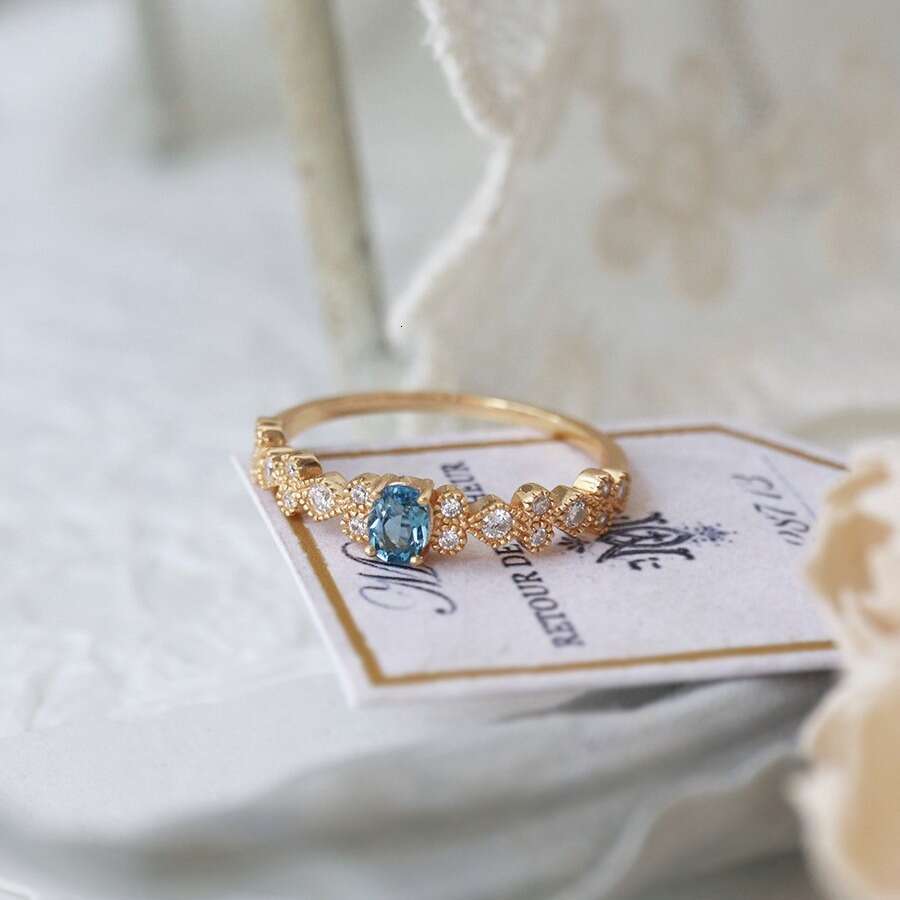 Fresh Touch High Imitation Natural Topaz Palace Hollow Lace Zircon Light Luxury Versatile Ring
