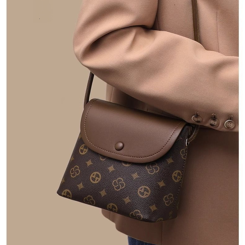 High quality brand new model free delivery designer bag water bucket bag 2025 texture fashionable single shoulder crossbody bag new model free deliver
