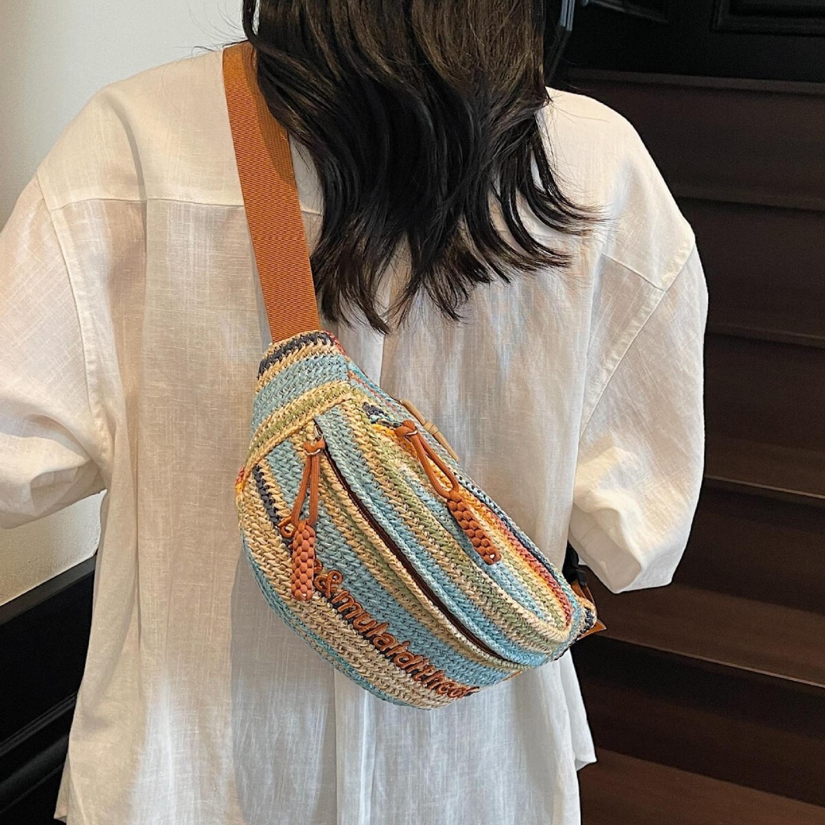 Free shipping designer Summer Trend Hot Style Rainbow Woven Bag for Women 2025 New Beach Vacation Beach Bag Commuter Crossbody Bag Chest Bag