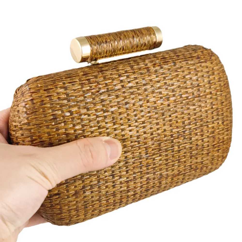 Boutique De FGG Straw Women Metal Clutches Chain Shoulder and Crossbody Bags Ladies Party Cocktail Evening Beach Clutch Purse Z250618
