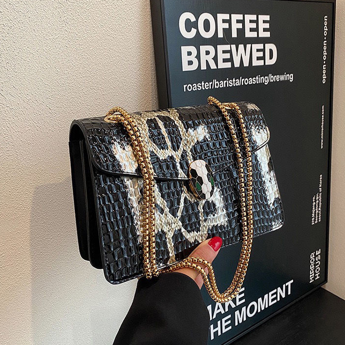 free shipping designer shoulder bags Fashion Bags Dia Lattice flap 2025 Spring Fashionable Versatile Alligator Crossbody Bag 026