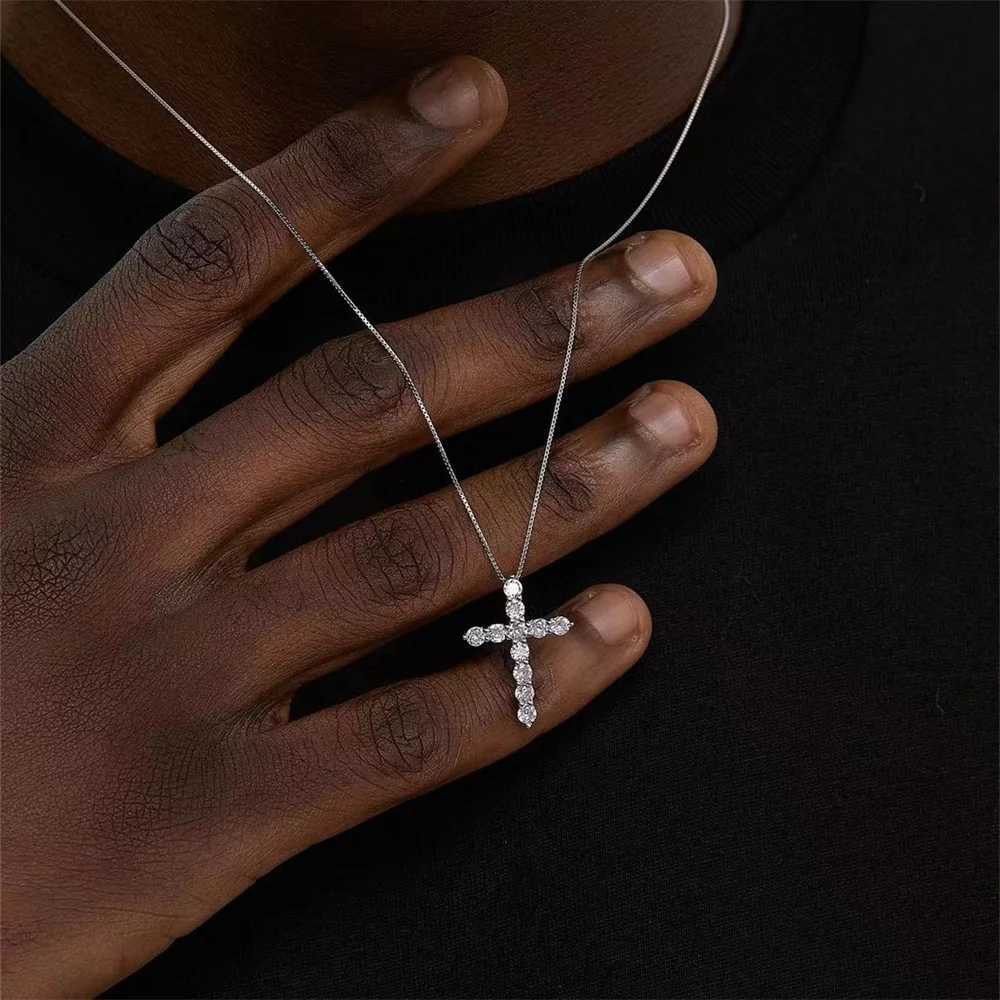 Hip-Hop Rock Acrylic Zircon Cross Pendant Men Necklace Box Chain Necklace Popular Street Jewelry Wear Accessories W250618