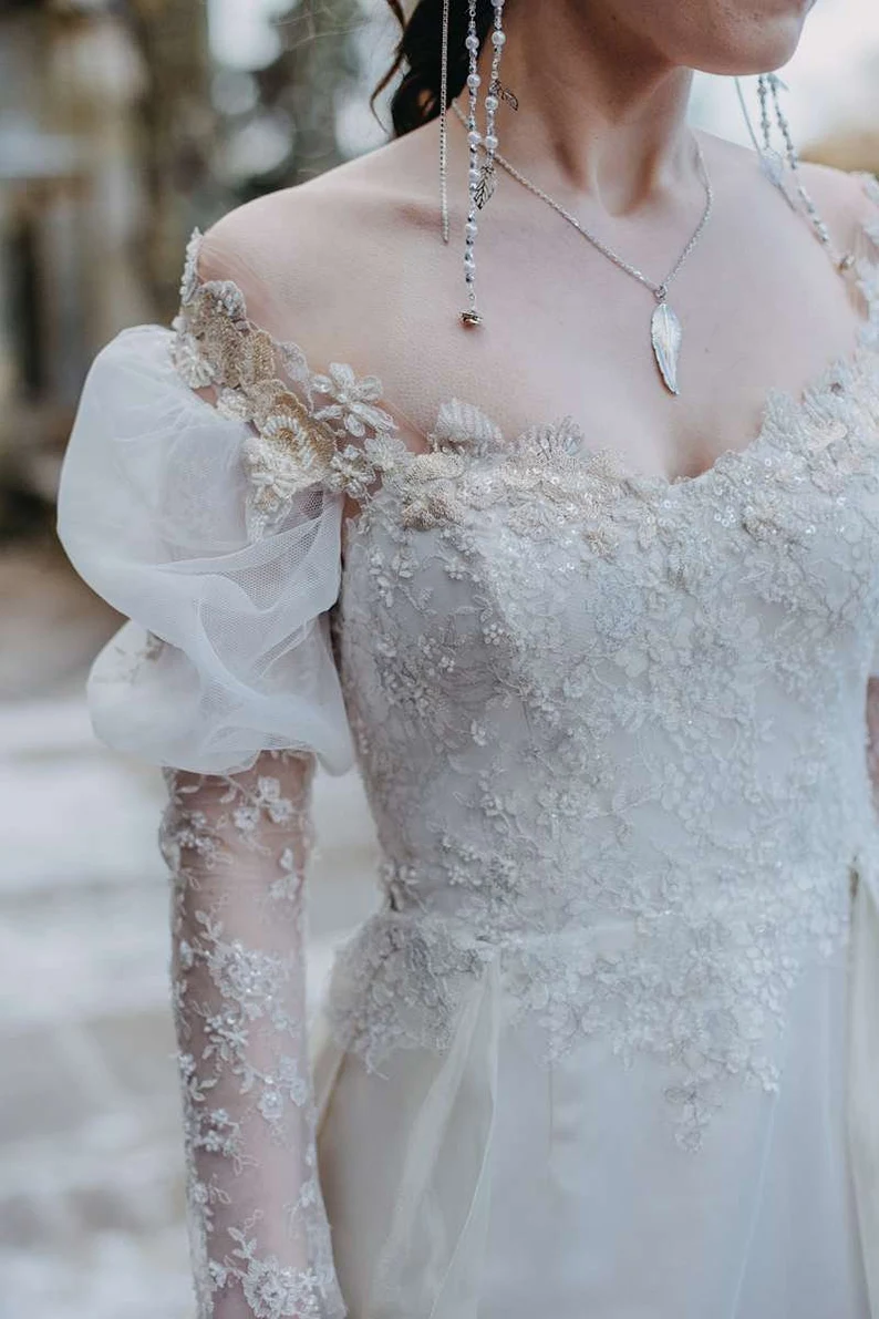 Fantasy Country A-Line Wedding Dresses with removable train Off Shoulder Long Sleeves Ivory Boho Bridal Gown Custom Made Open Back Garden Vestido De N