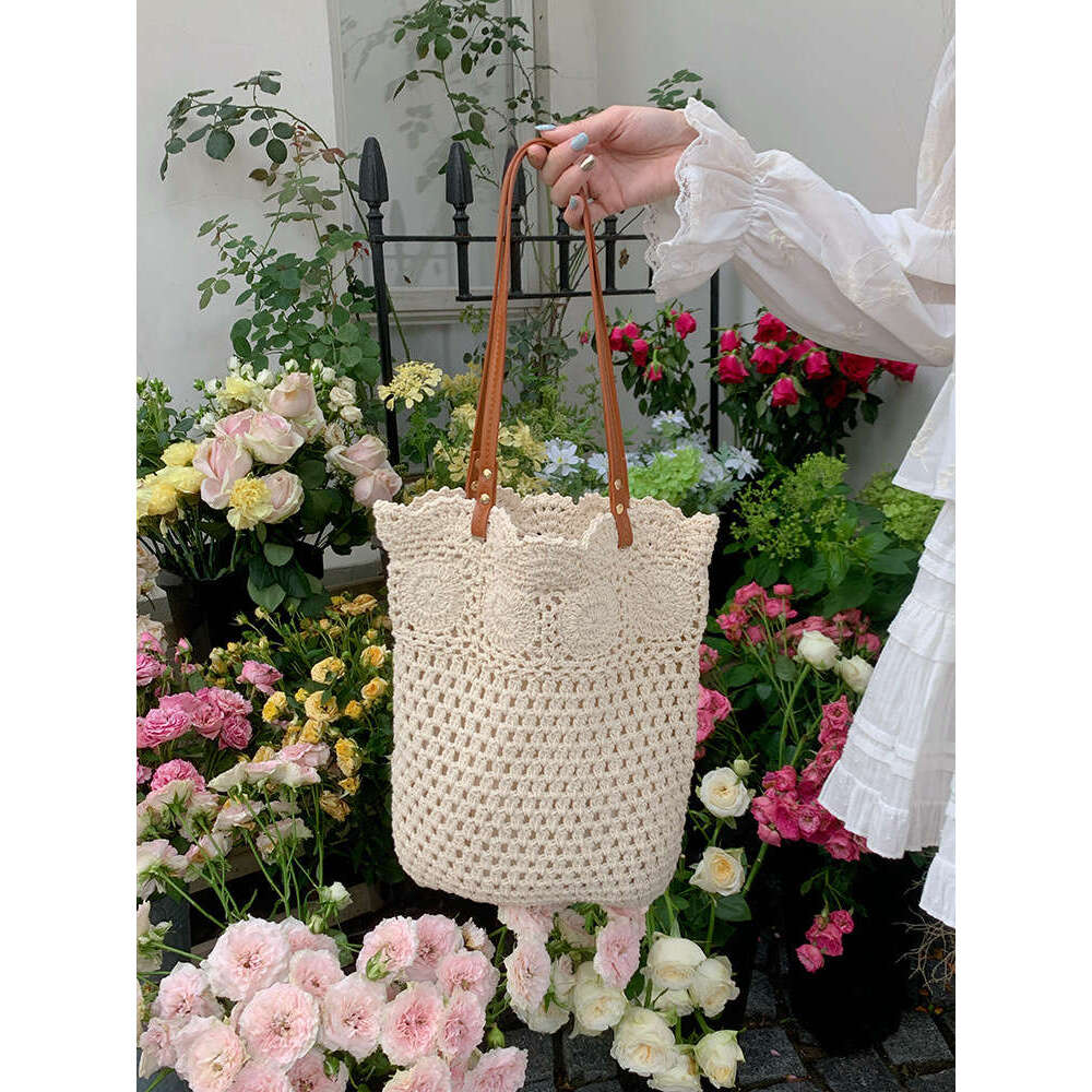 Large Capacity Woven Tote for Women 2025 New Summer New Crochet Cotton Rope Handbag Beach Shoulder Bag