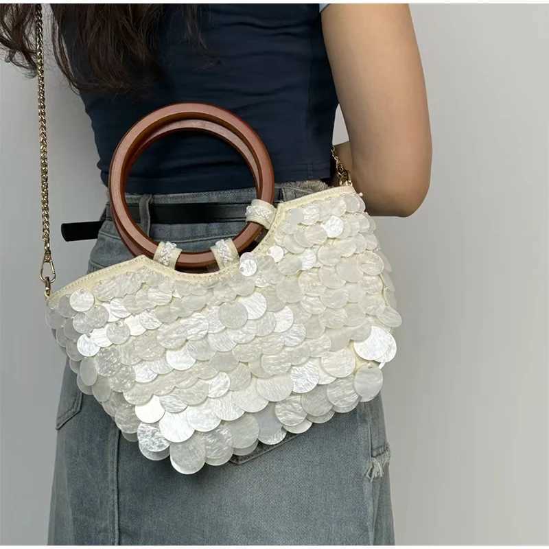 Handmade Pearlescent Shell Handbag Boho Half-moon-shaped Exquisite Purse With Chain Crossbody Bag Summer Round Handles Beach Bag Z250618