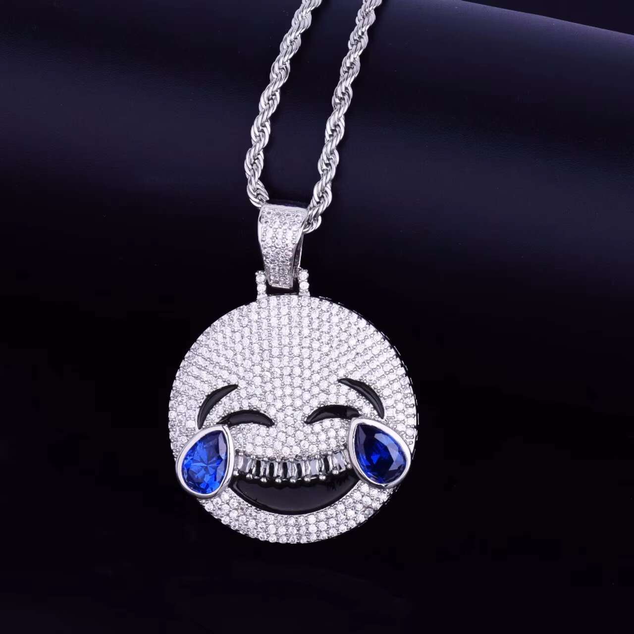 18K Gold .925 Silver Micro Pave Moissanite Pendant Charm Fun Face With Sparkling Laughing Design Hip Hop Style