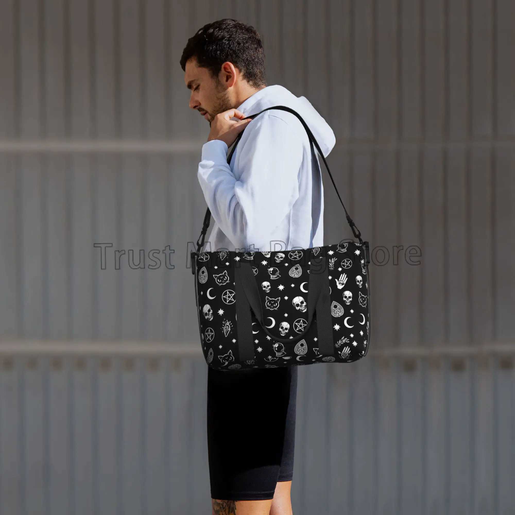 Black Witch Skull Moon Divination Hand Travel Bag Multipurpose Weekender Bags Unisex Casual Waterproof Sports Yoga Luggage Bag W250618