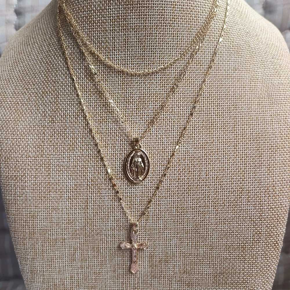 Three Layer Necklace Oval-shaped Virgin Mary Madonna Pendant Jesus Cross Metal Plated Chain Women Gift W250618