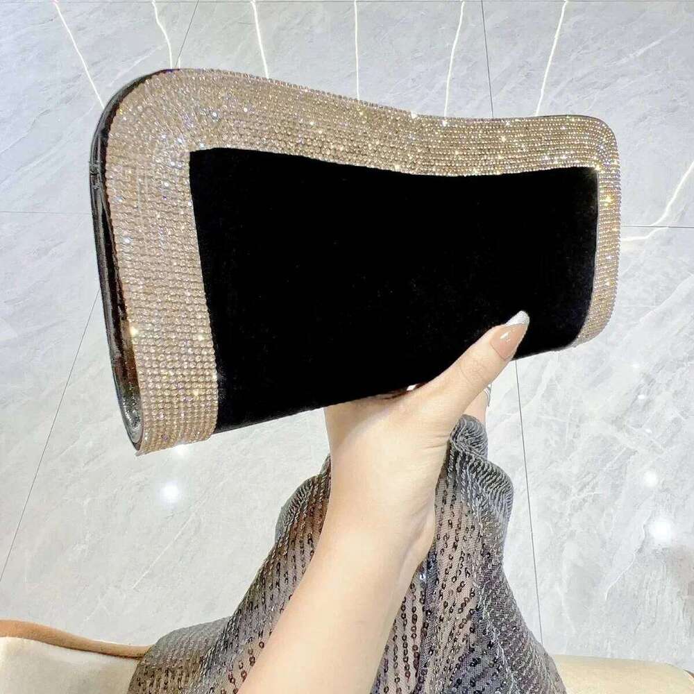 Shoulder Designer Crossbody Party Bag Studded Light Dinner Handbag With Detachable Strap