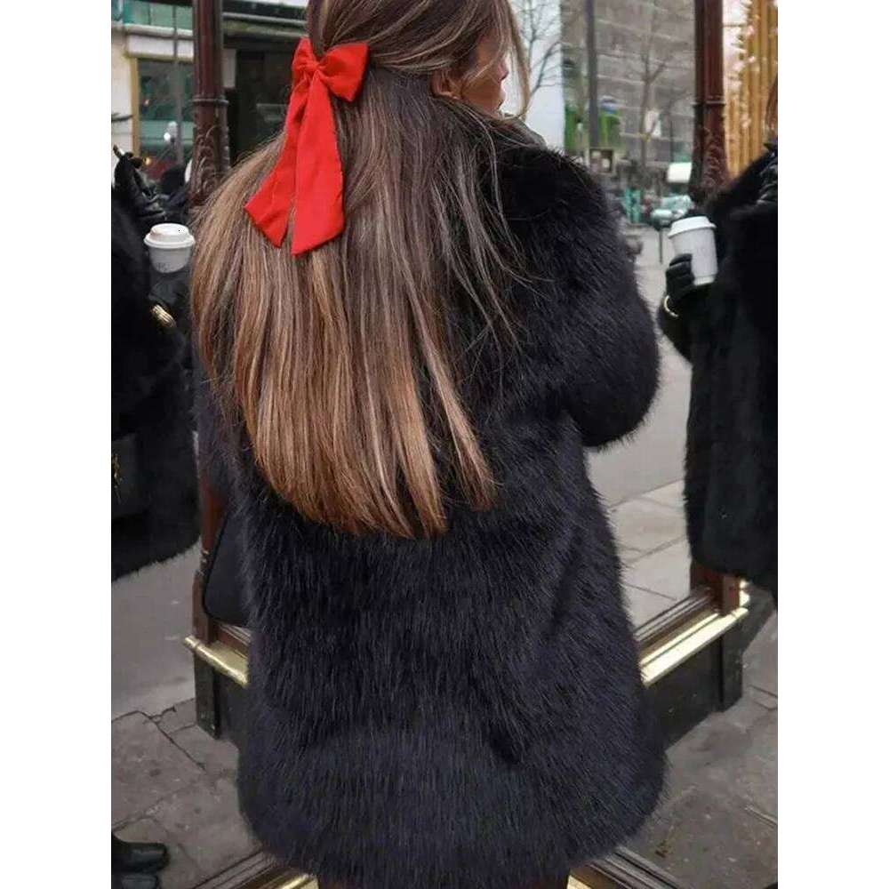 Black Thick Faux Fur Coats Women Vintage Loose Lapel Single-breasted Plush Coat Fashion Female Winter Versatile Warm Streetwear