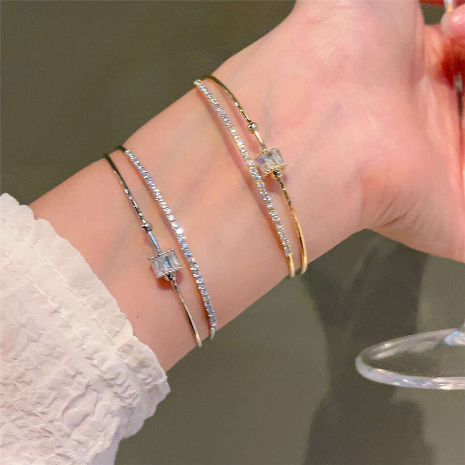 Xiaoman Waist Dongdaemun Niche Circle 2024 Versatile Simple Bracelet Women's Elegant Jewelry