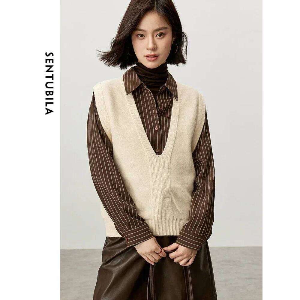 SENTUBILA Knitted Sweater Vest Women 2025 Spring Autumn Simple Basic Sleeveless V Neck Loose Pullovers Woman Clothing W43E56569