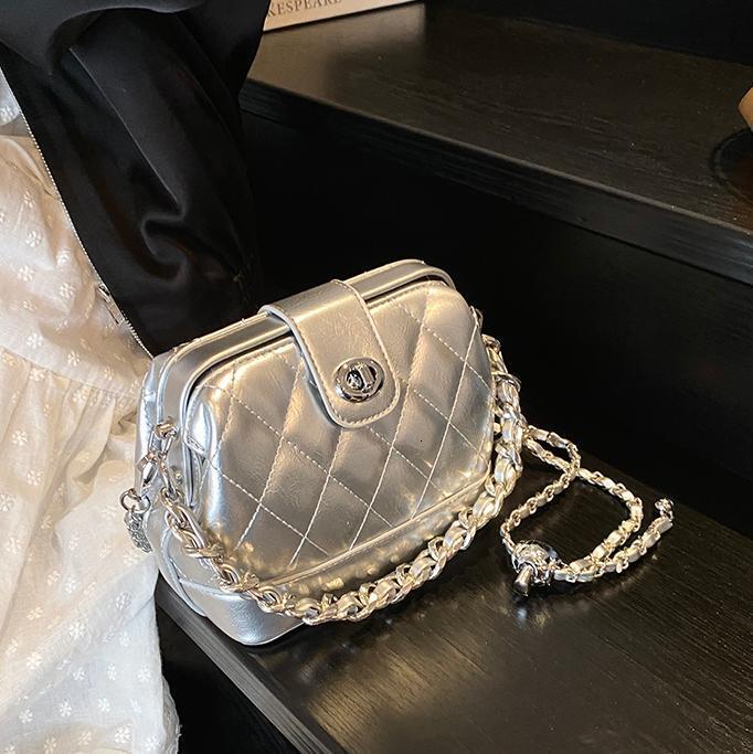 Free shipping designer Trendy Box Bag for Women 2025 New Quilted Chain Small Square Bag Versatile Fashionable High-end Crossbody Bag