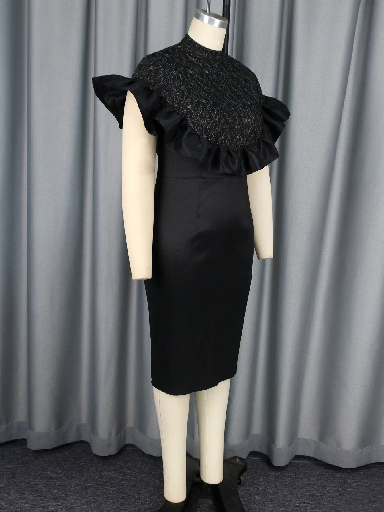 Black Vintage Dress Women's Lace Ruffles Batwing Sleeve Bodycon Evening Party Church Wedding Guest