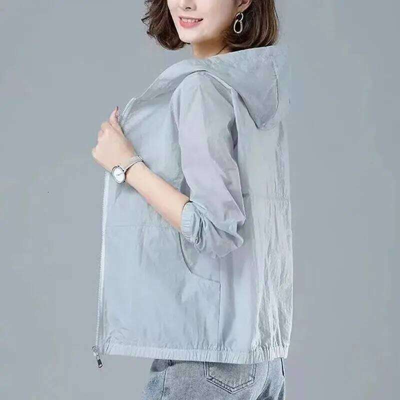 Women's Short-Sleeve Summer Jacket - Loosely Fitted Casual Coats with UV Protection