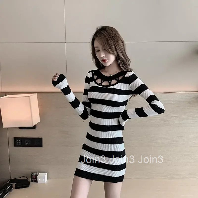 Bodycon Short Crochet Dresses for Women Striped Extreme Mini One Pieces X One-piece Elegant and Beautiful G Woman Knitted Dress