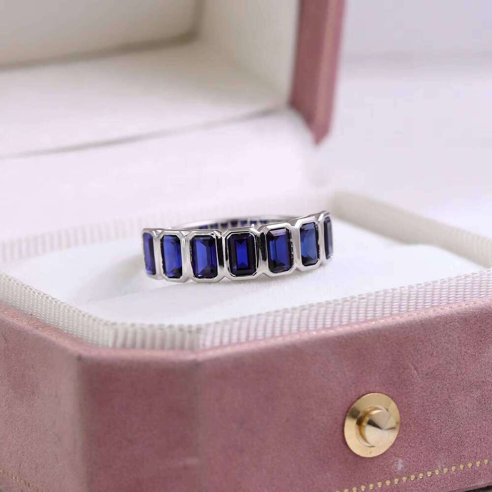 Pt950 Men's Blue Lab Grown Ring