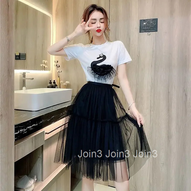 2 Pieces Sets For Women Beach Skirt Kawaii Short Sleeve Vintage Korean Style Promotion Clothing Trend 2025 Luxury Woman Outfit