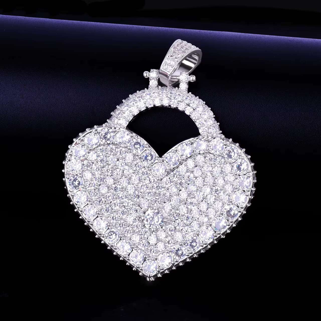 Newest Luxury 14k Gold Silver Iced Blinged Out Heart Shape Moissanite Pendant Charms Hip Hop Neck Necklace