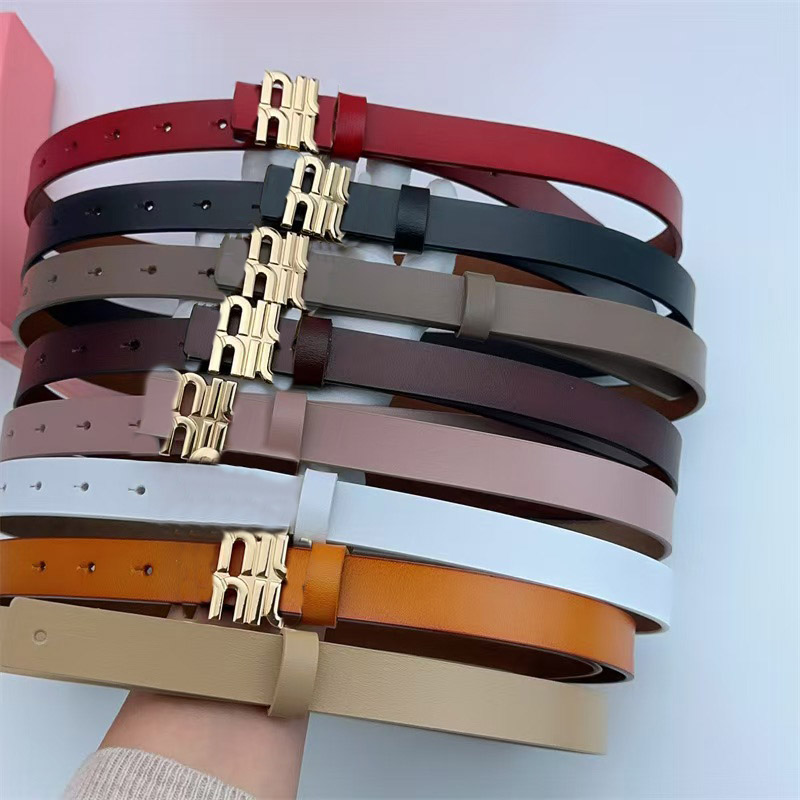 Designer Belt Woman Luxury Belts Designers Alphabet Design Gifts Smooth Buckle Genuine Leather Classical Width 3cm Waistband Men Accessories