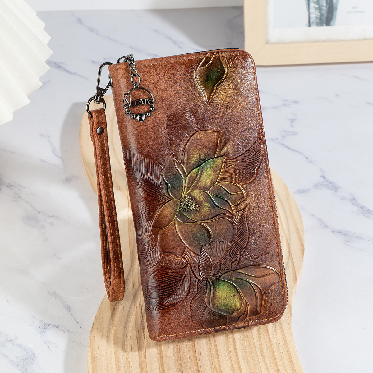 Free Shipping Designer 2025 Factory Direct Supply New Women's Wallet Vintage Color Polishing Multi-card Slot Long Luxury Bag Wallet Wholesale Cro