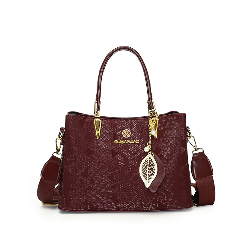 The Designer Offers Free Shipping On Elegant And Luxurious Patent Leather Fashionable Handbags, 2025 New Casual Women's Shoulder Bags And Luxury 