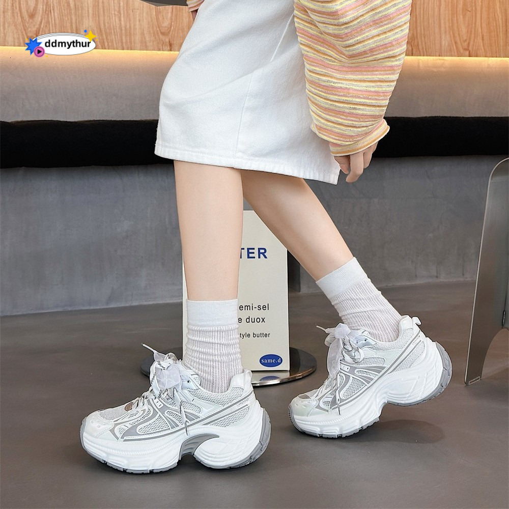 European Style Casual Sneakers Early Spring 2025 New Versatile Thick-Soled Dad Women's Shoes ddmythur